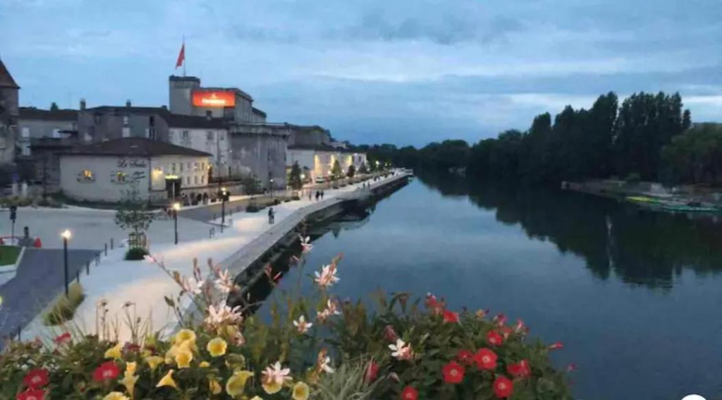 Le Charmant # Coeur De Cognac # Courette Екстериор снимка